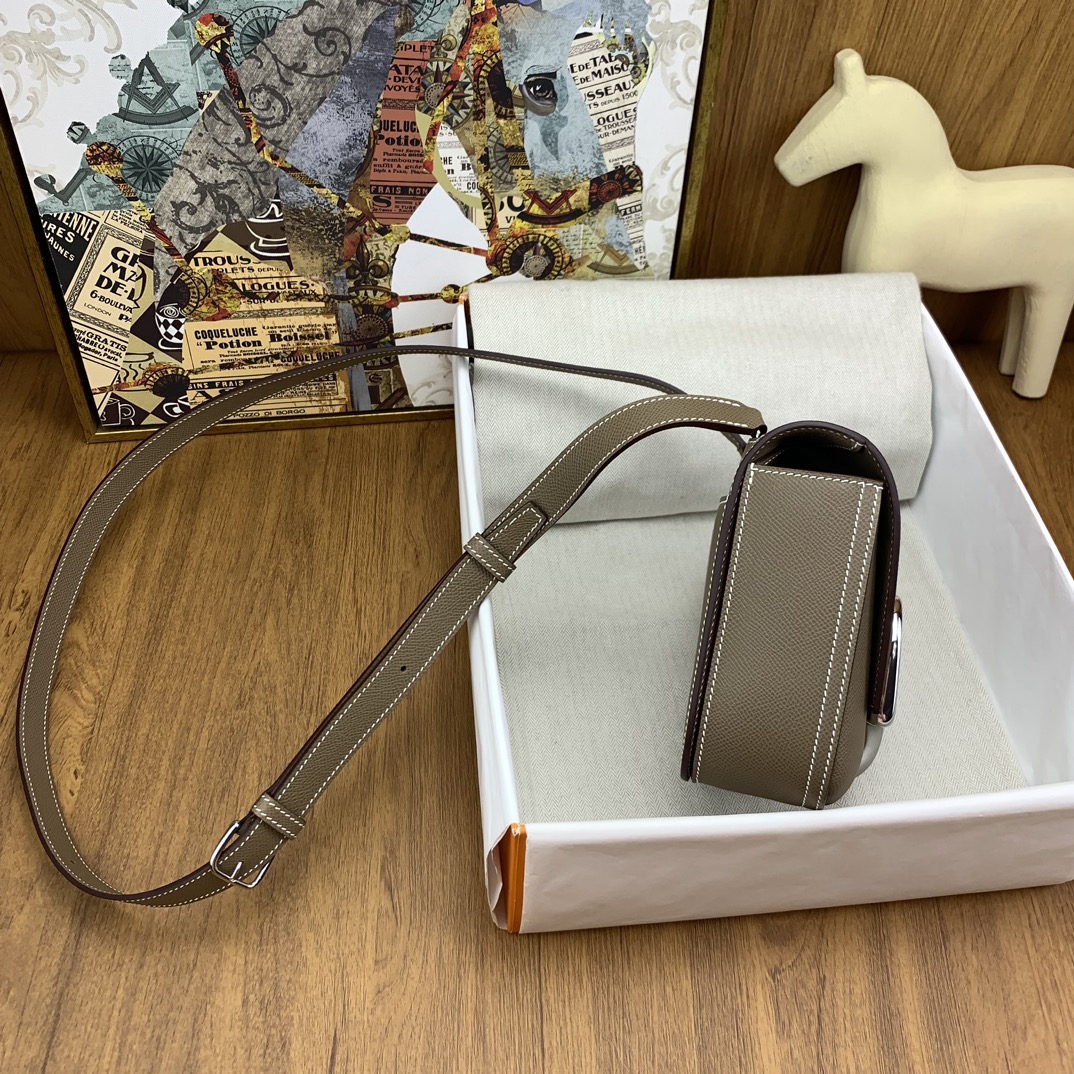 에르메스 델라 카발레리아 미니 앱송 에토프